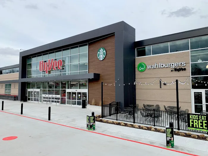 Hy-Vee Grocery Store 9