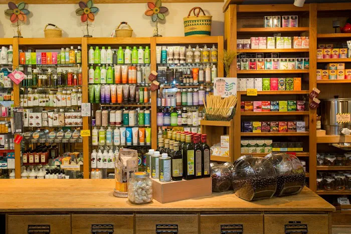 Staple & Spice Market 7