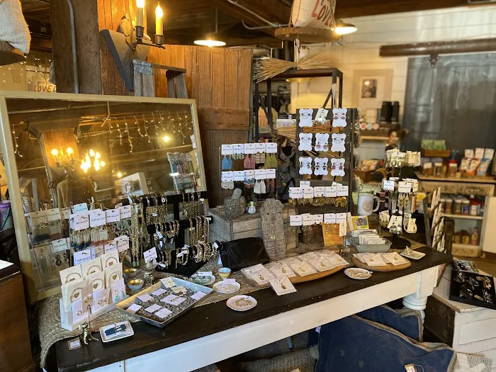 O&A Boutique 8
