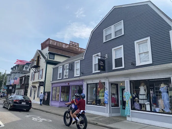 Friendly Harbor Gifts & Antiques 5