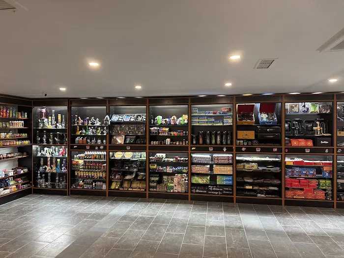 New London Convenience & Smoke Shop & Vape Shop 6