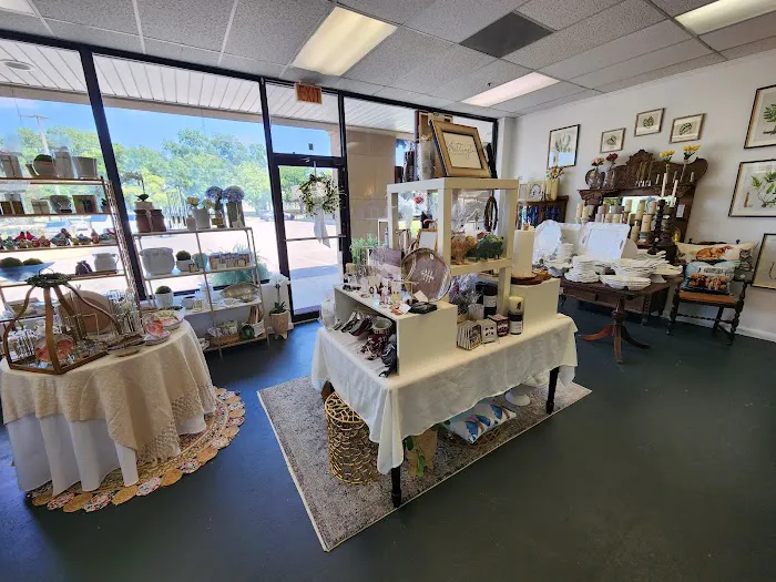 Whittington Gifts & Decor 0
