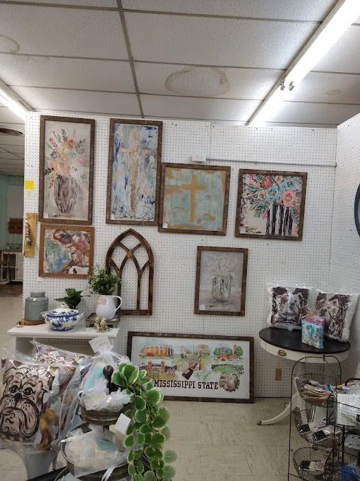 Horsefeathers Antique Mall 3