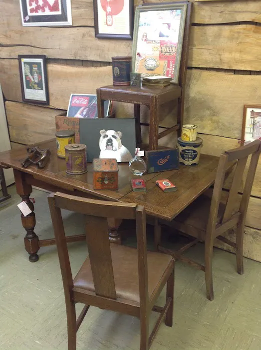 Horsefeathers Antique Mall 6