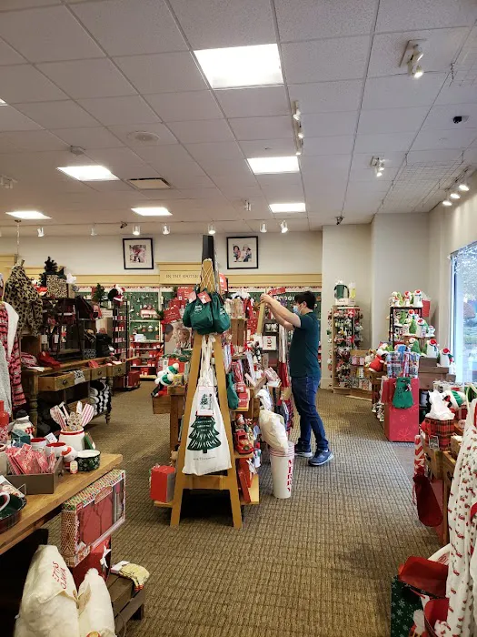 Susan's Hallmark Shop 0