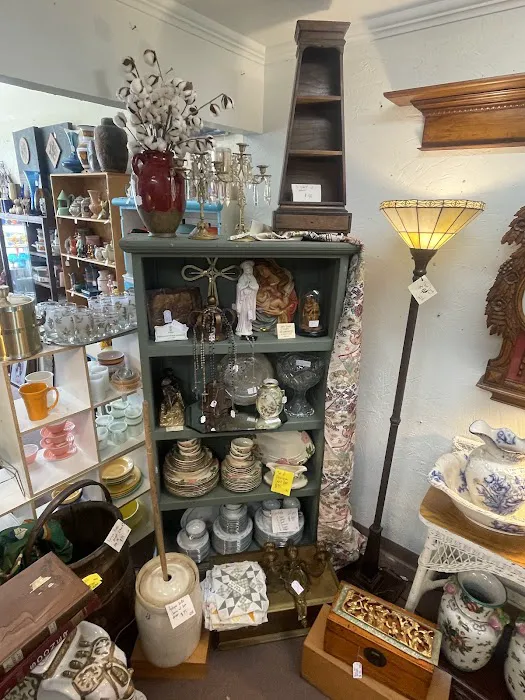 Antique Co-Op 6