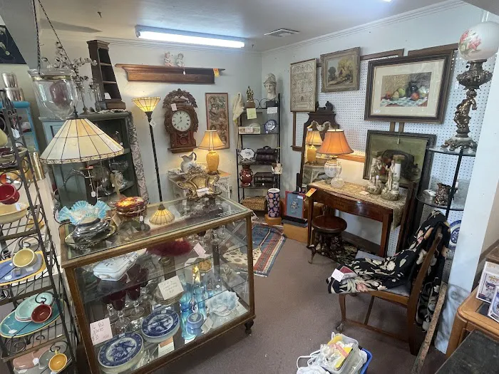 Antique Co-Op 4