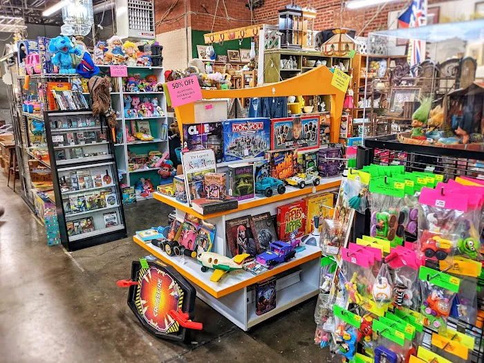 Antique Co-Op 9