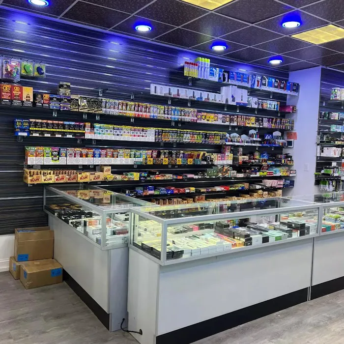 Rare Clouds Smoke Shop & Convenience Store 2