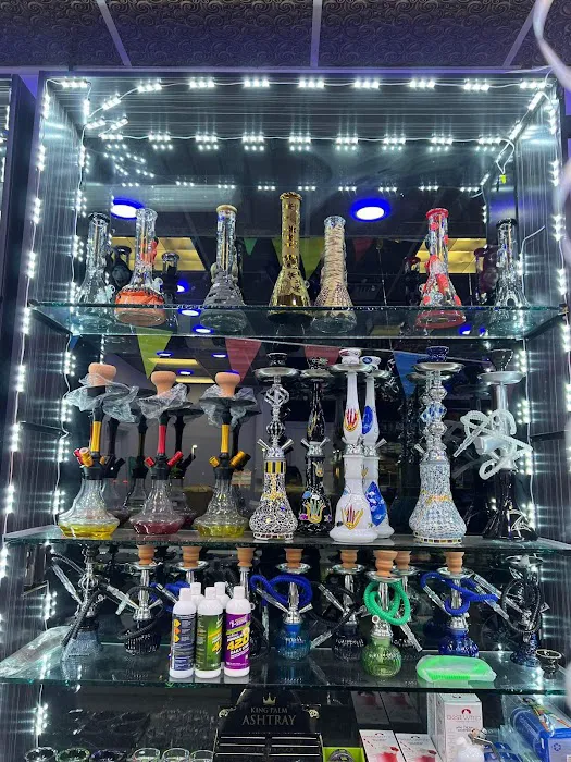 Rare Clouds Smoke Shop & Convenience Store 4