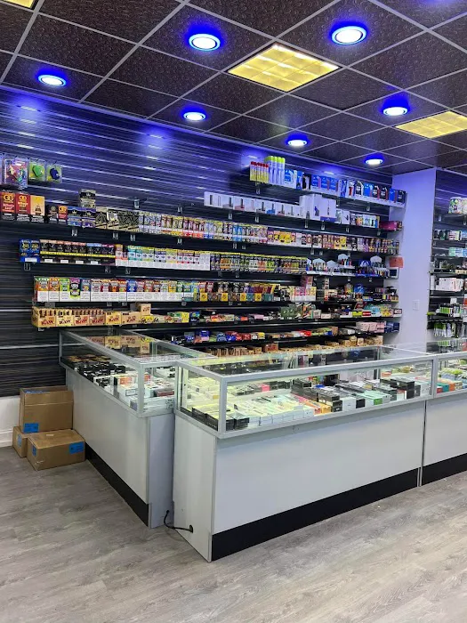 Rare Clouds Smoke Shop & Convenience Store 8