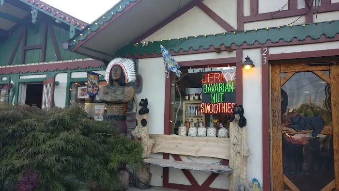 Helenbach Candle Boutique & Wine Haus 0