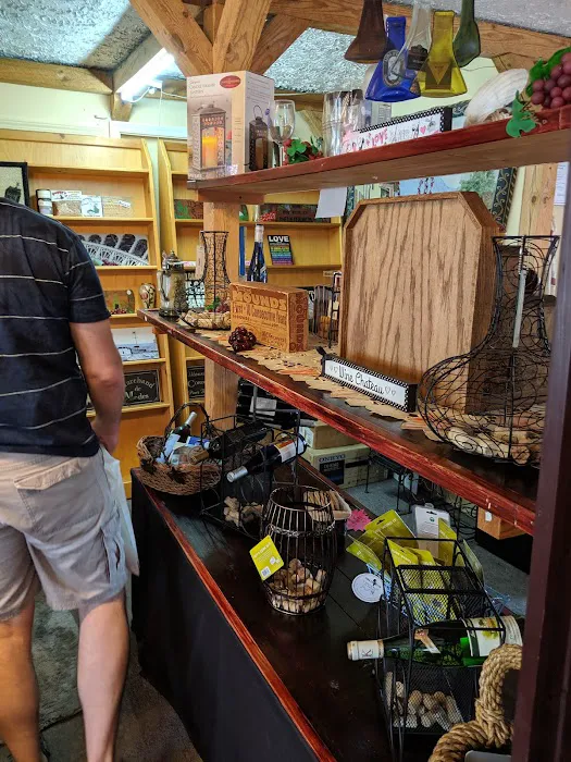 Helenbach Candle Boutique & Wine Haus 5