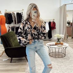 Ella and June Boutique ico