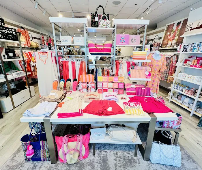 Lux Boutique 9