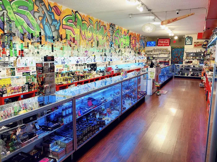Lotus Vape & Smoke Shop - Naples 1