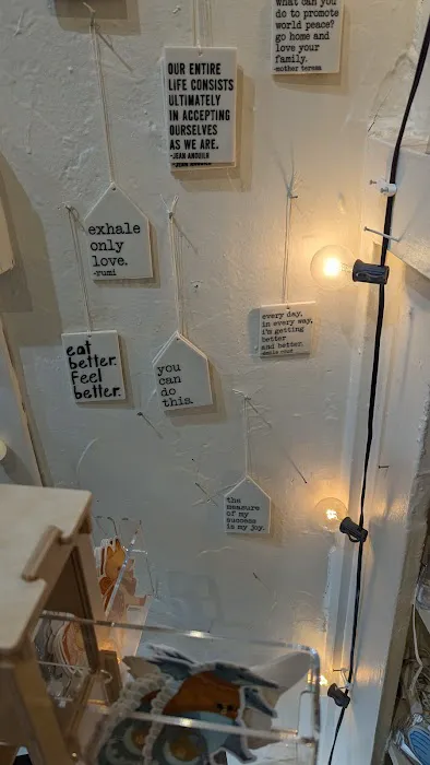 Commerce & Craft 0