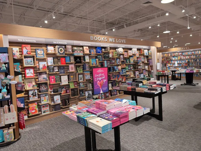 Barnes & Noble 3
