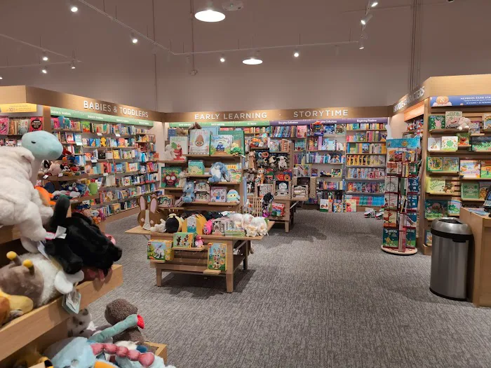 Barnes & Noble 9