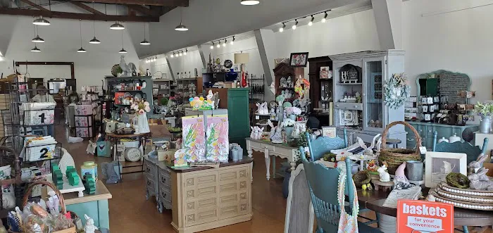 Renewed Vintage Market 0