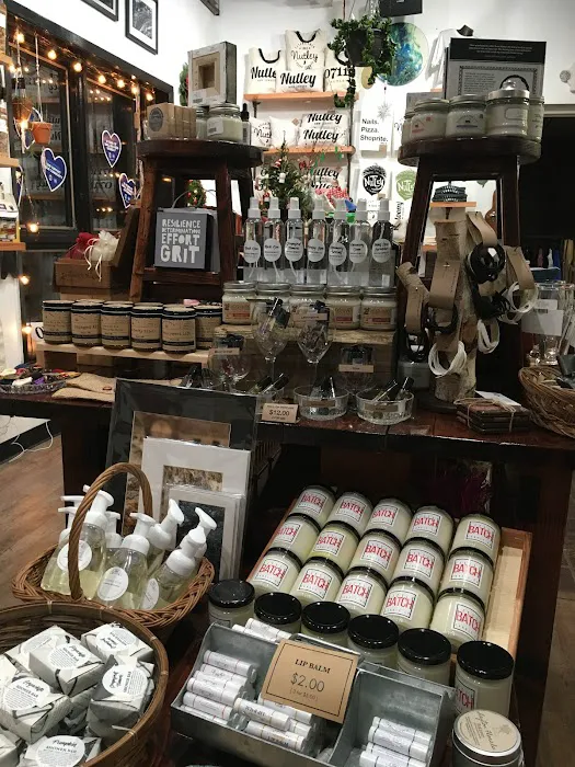 Pretty Handy Gift Shop and Makerspace 9