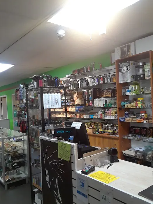Green Zone Smoke & Gifts Shop 7