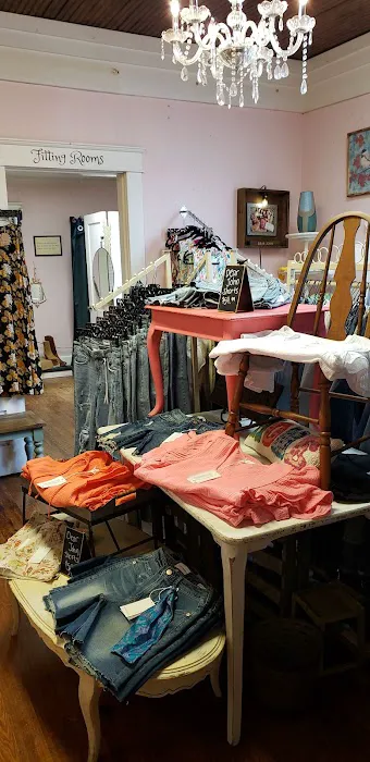 Sister's WhimZy Clothing and Gift Boutique 2