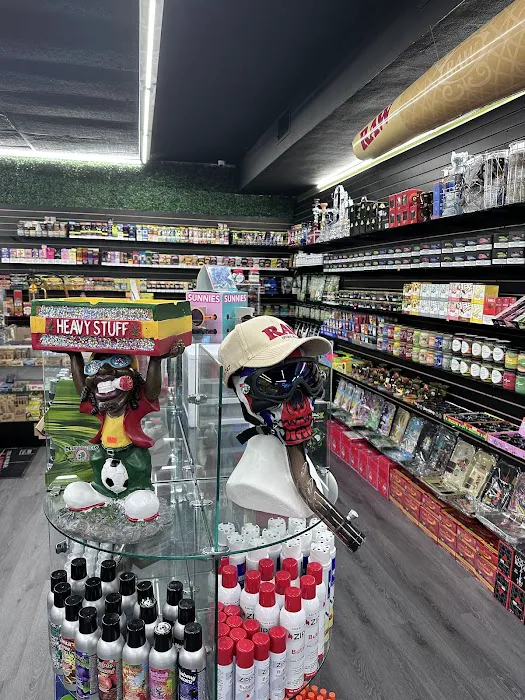 Kings smoke shop 4