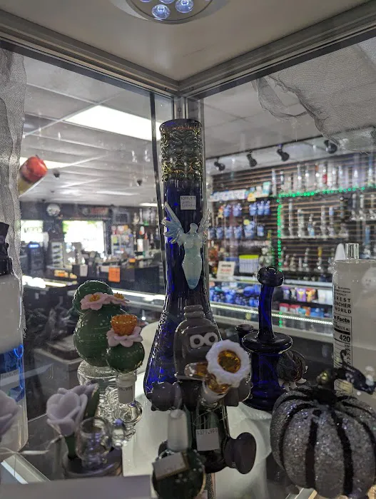 Glass Warehouse Smoke Shop 7
