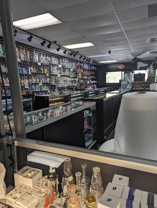 Glass Warehouse Smoke Shop 9