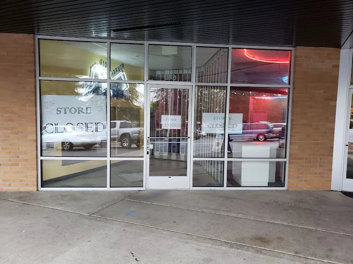 Peninsula Shopping Center 4
