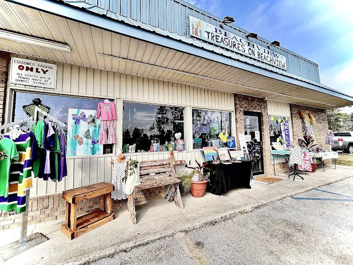Treasures on Beachview 7