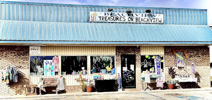 Treasures on Beachview 0