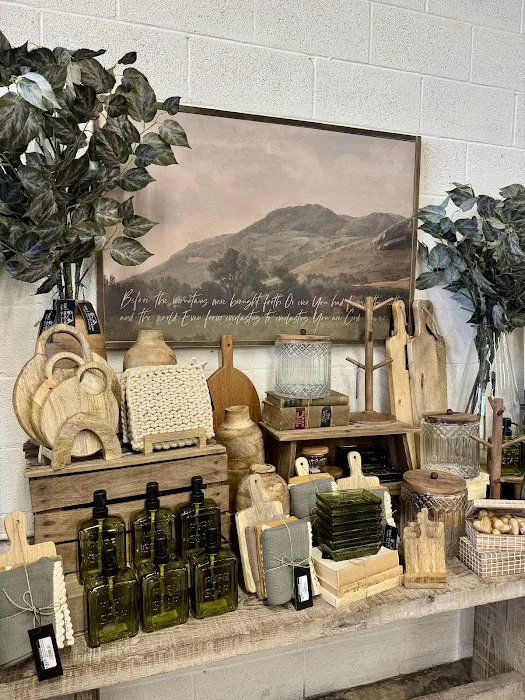 Dirt Road Home - Custom Home Furnishings 4
