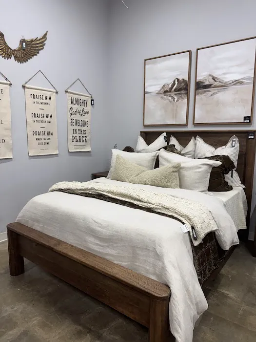 Dirt Road Home - Custom Home Furnishings 3