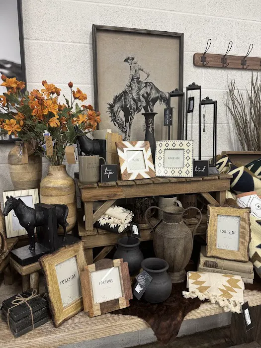 Dirt Road Home - Custom Home Furnishings 9