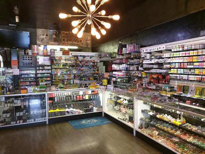 Fatty's Smoke Shop 0