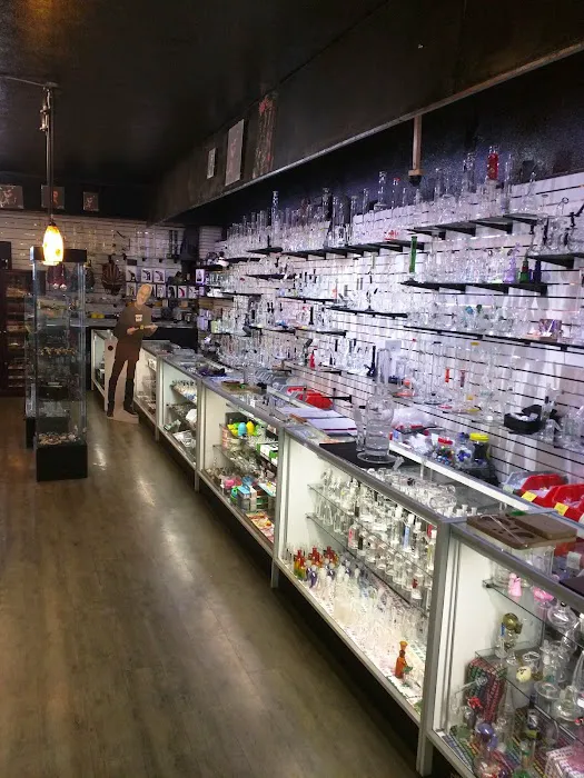Fatty's Smoke Shop 4