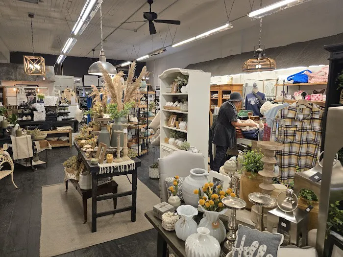 Hudson Design House 8