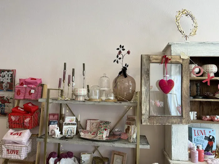 Holiday House Boutique 2