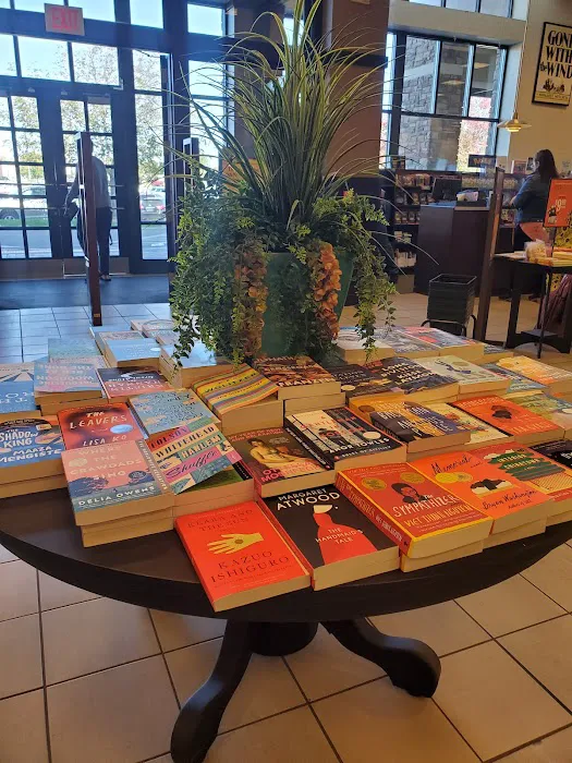 Barnes & Noble 1