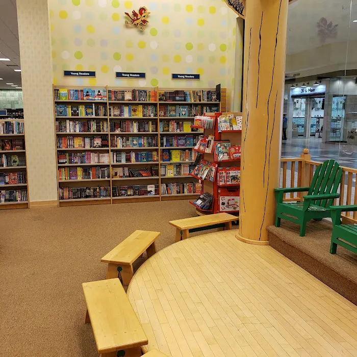 Barnes & Noble 4