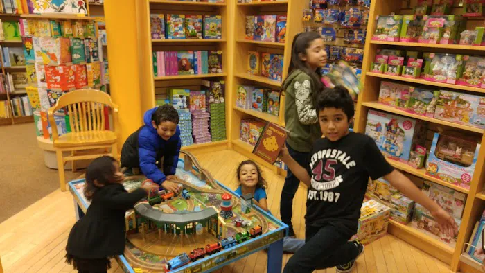 Barnes & Noble 7
