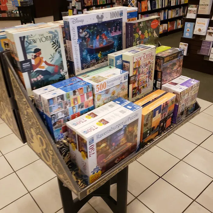 Barnes & Noble 6
