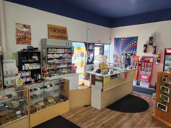 Tsunami Smoke Shop 0