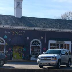 The Shops at 5807 ico