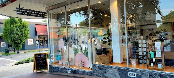 Lou Lou Boutiques 6