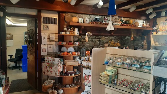 Mayflower II Gift Shop 0