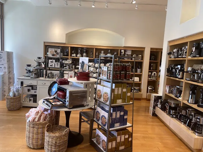Williams-Sonoma 7