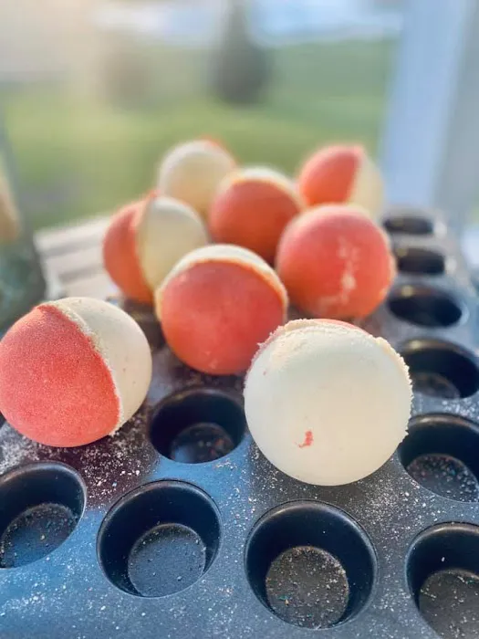 L & L Bath Bombs 7